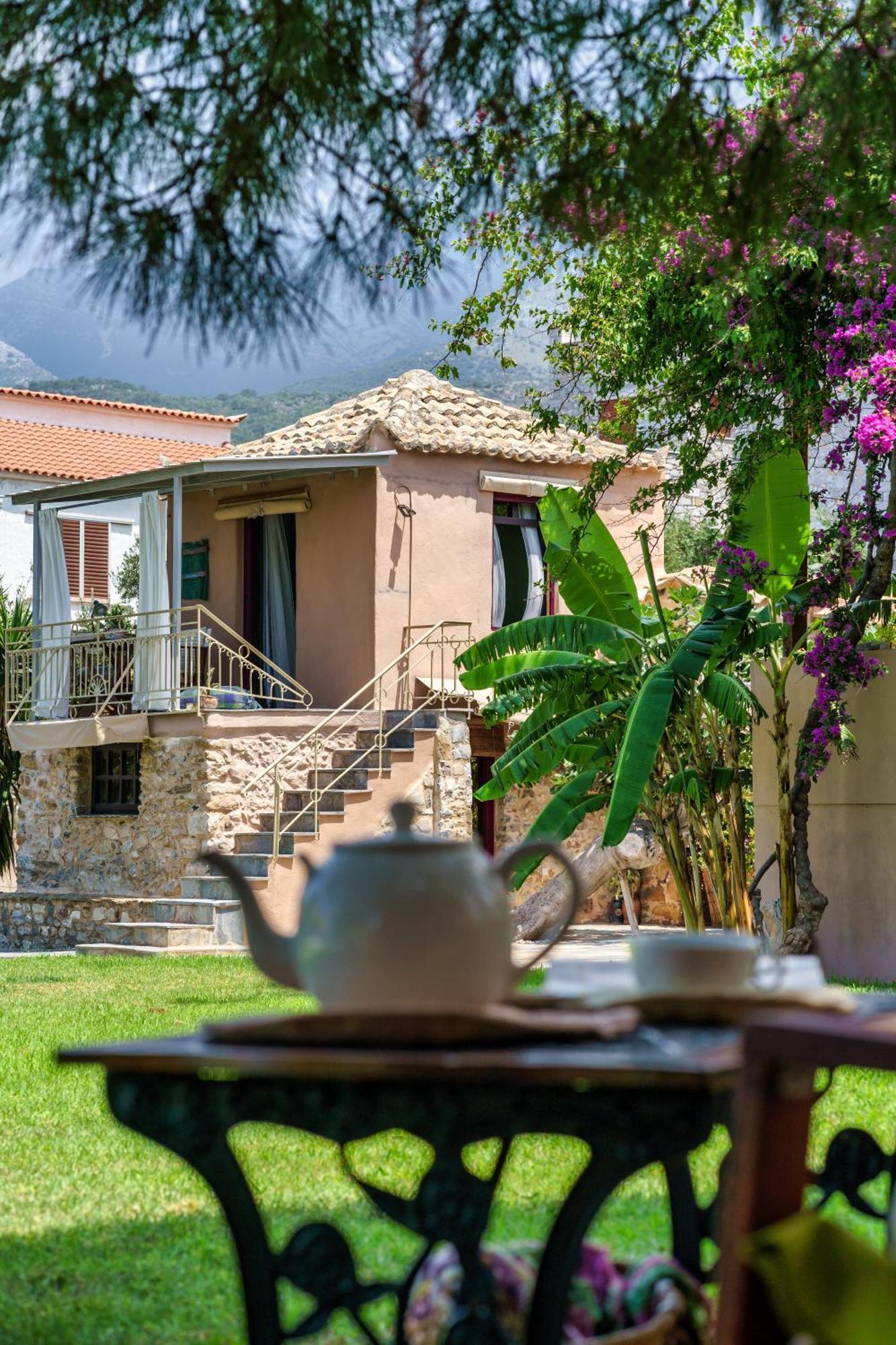 Malsova Maisonette Kotronion  ภายนอก รูปภาพ